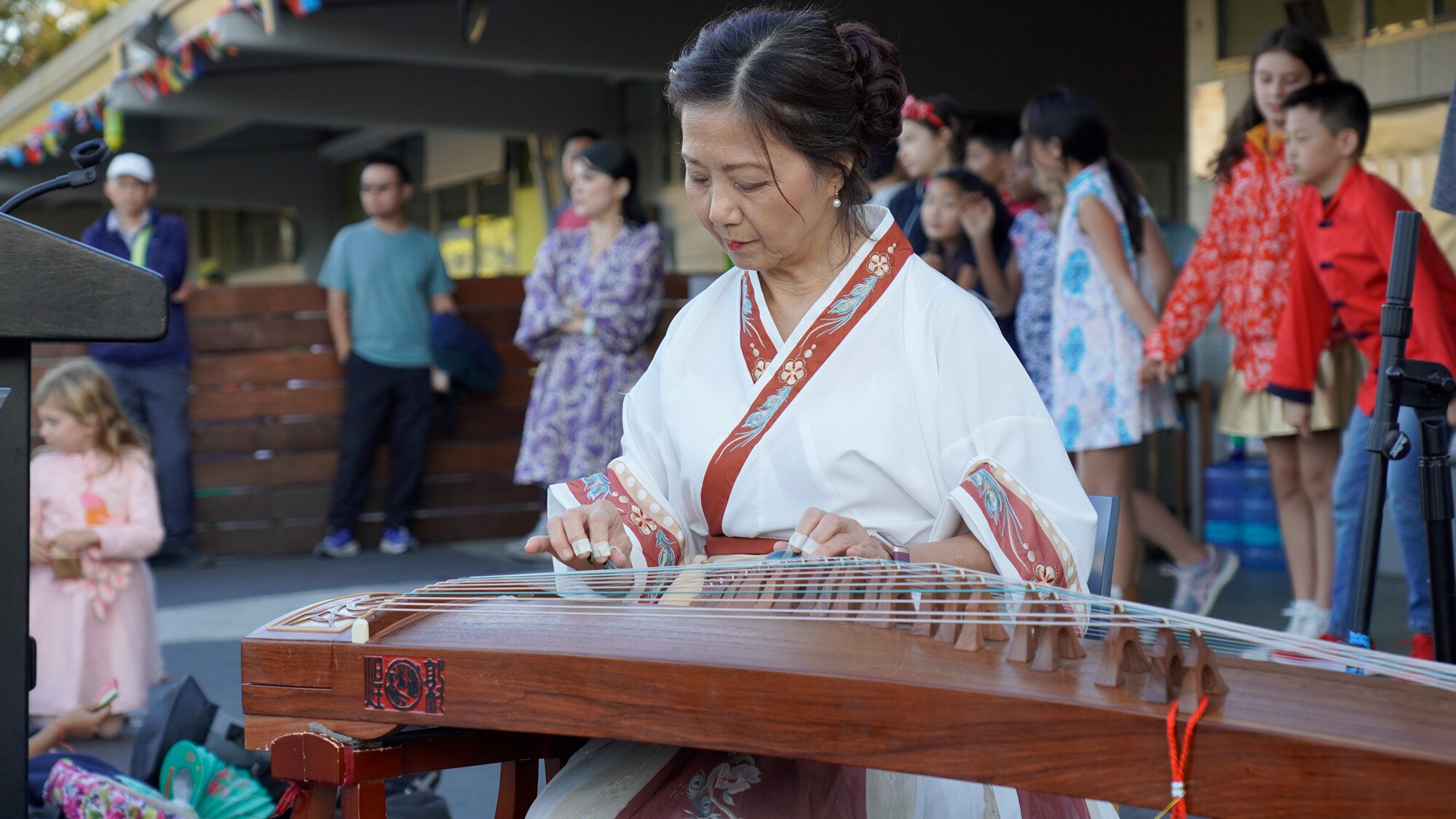 Chiffon-Guzheng-Ensemble-performance